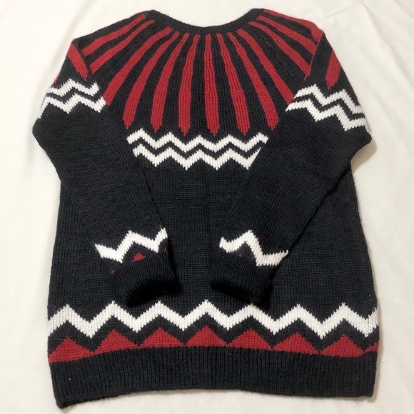 NWT - Gap Women’s Soft Dressy Navy Blue, Red, and White L/S Crewneck Sweater - L - Picture 12 of 14